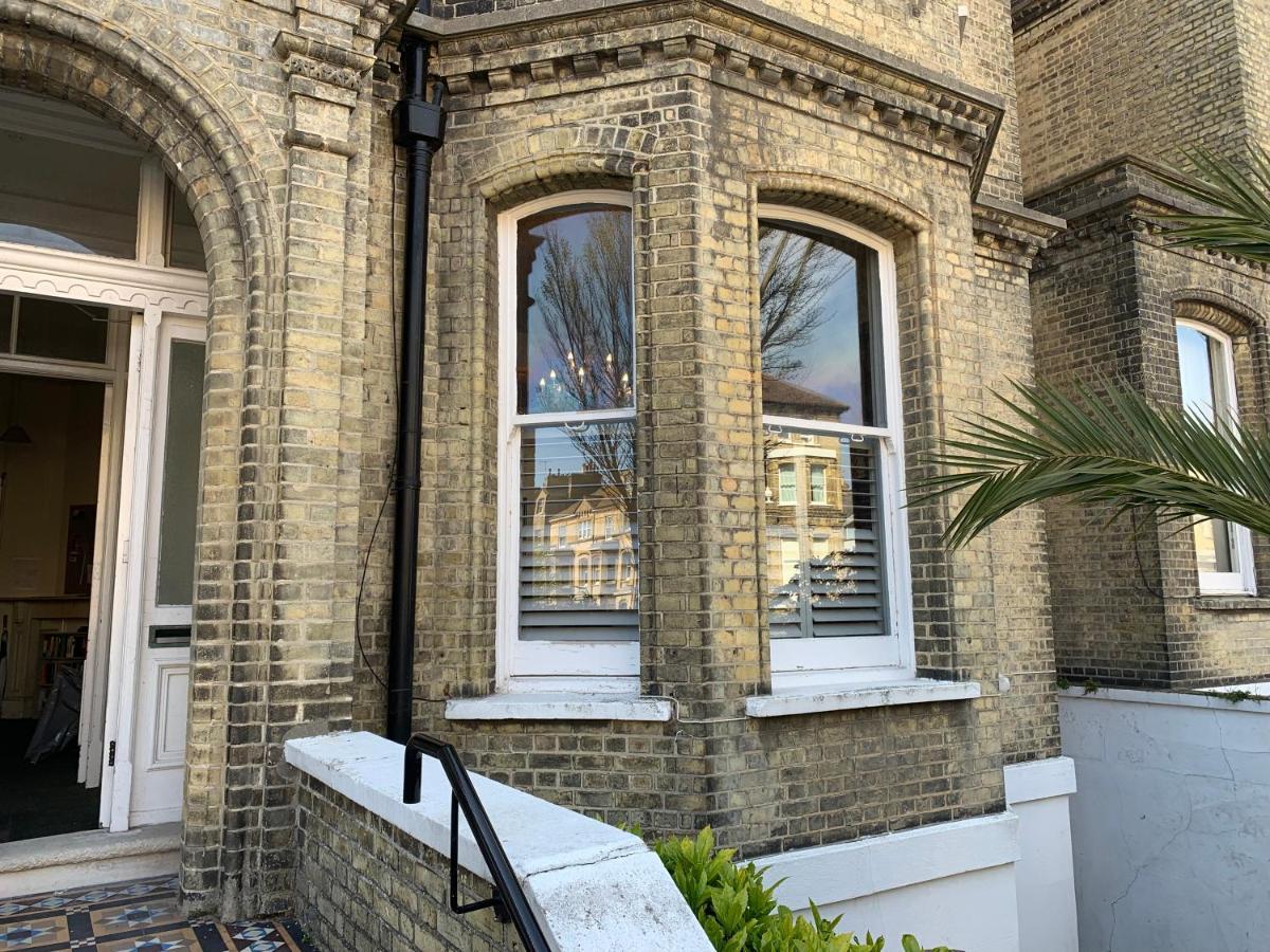 Vibrant Bohemian Seafront Flat Daire Brighton Dış mekan fotoğraf